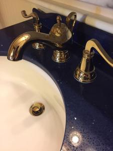 The faucets in our room were Aladdin's lamp!